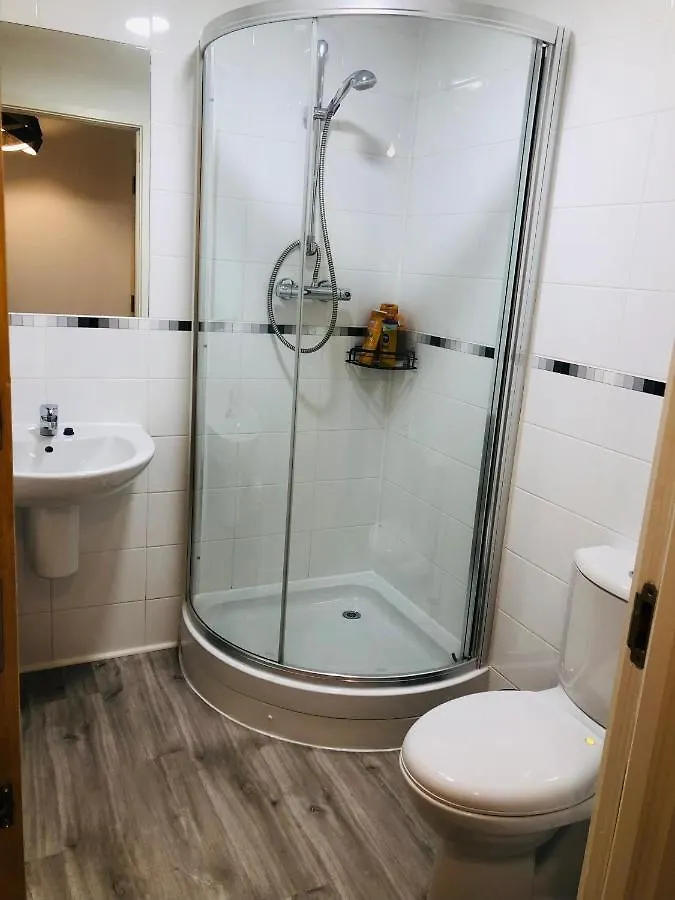 Apartment 2 Bath Free Parking Edynburg