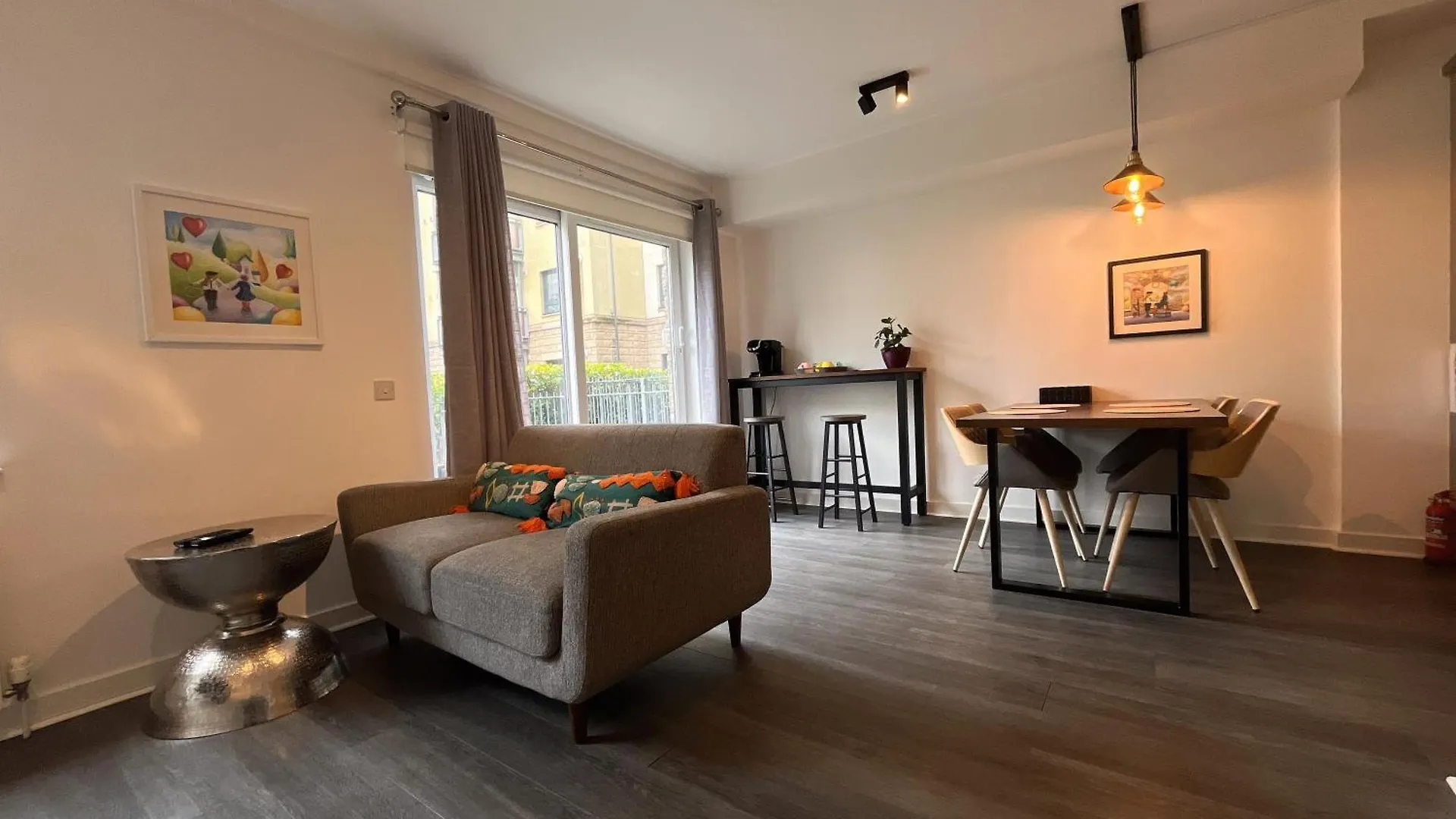 Apartment 2 Bath Free Parking Edynburg