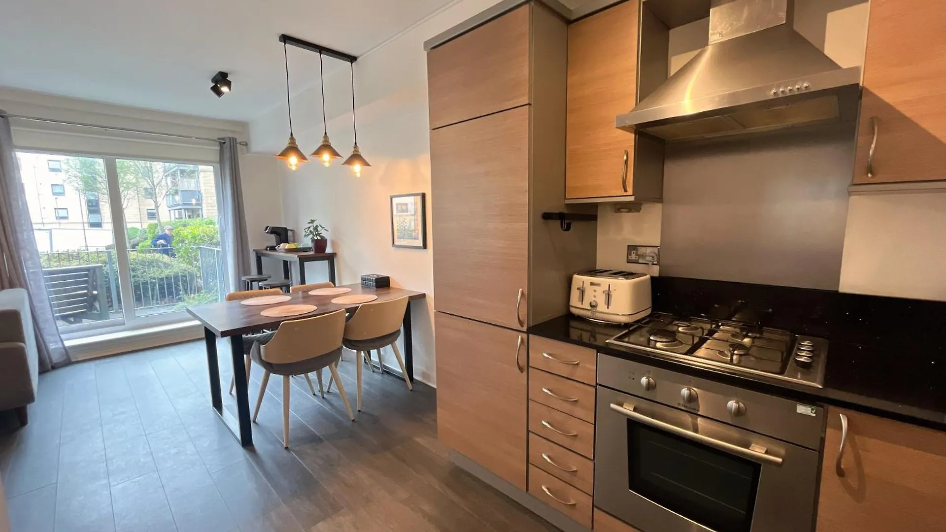 Apartment 2 Bath Free Parking Edynburg